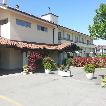 Hotel Borgonuovo Marene Esterno foto