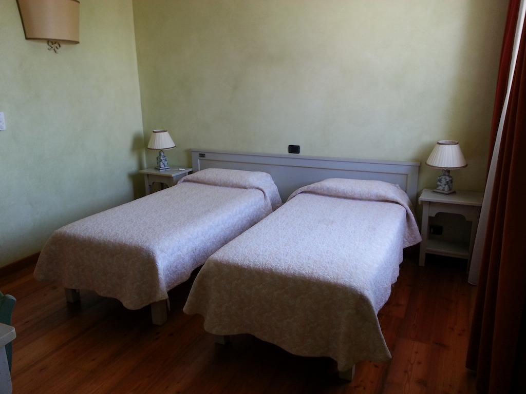 Hotel Borgonuovo Marene Esterno foto