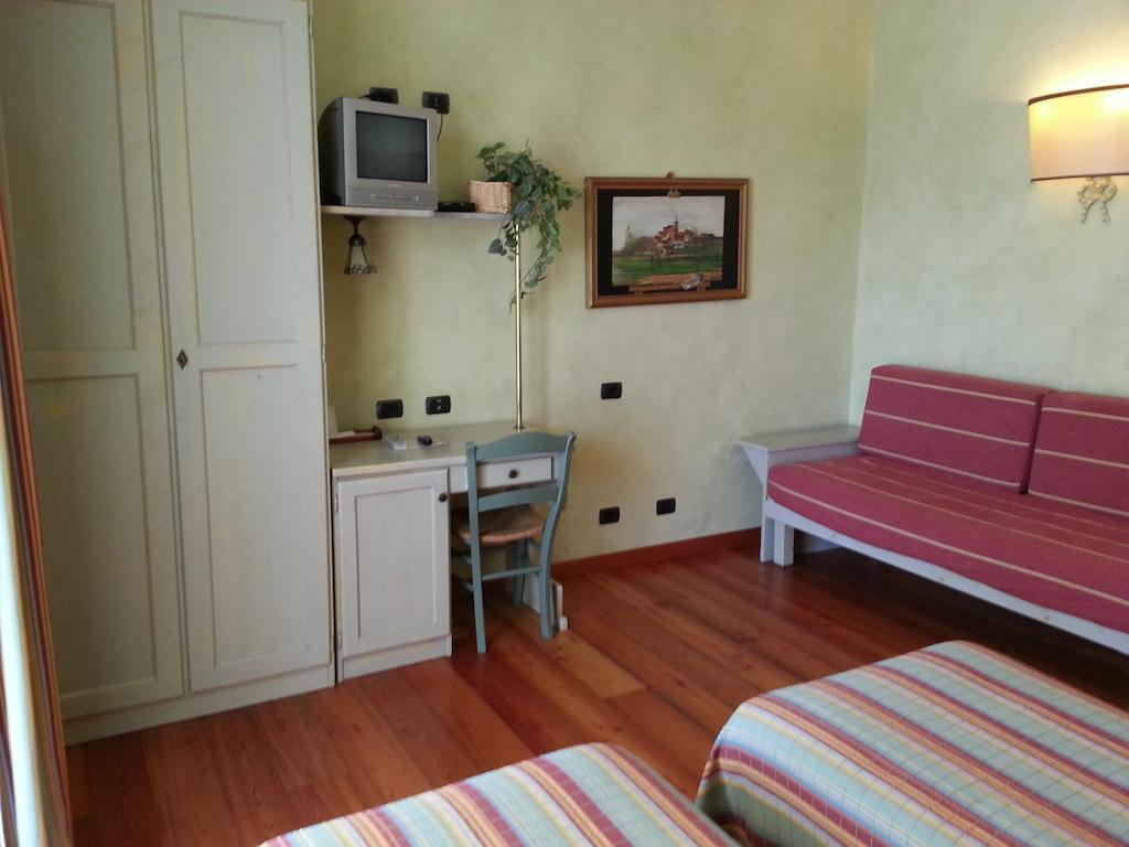 Hotel Borgonuovo Marene Esterno foto